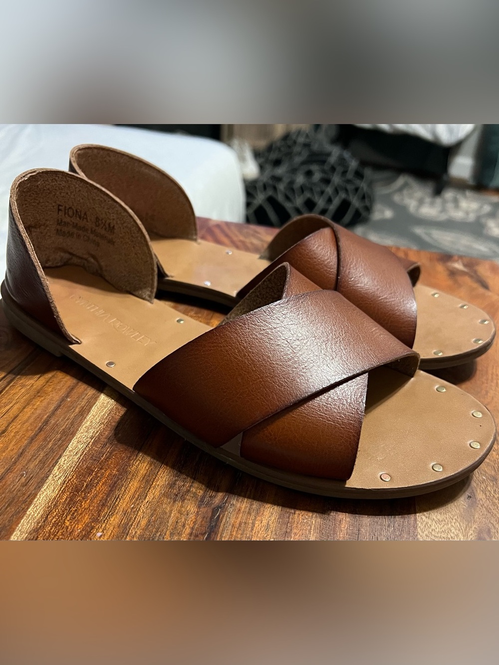 Cynthia Rowley Fiona Cognac Cross Strap Flat Sandals Women’s 8.5 M